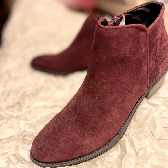 Di Fontana burgandy suede Western style ankle boots NWTsize 38 - Picture 5 of 9